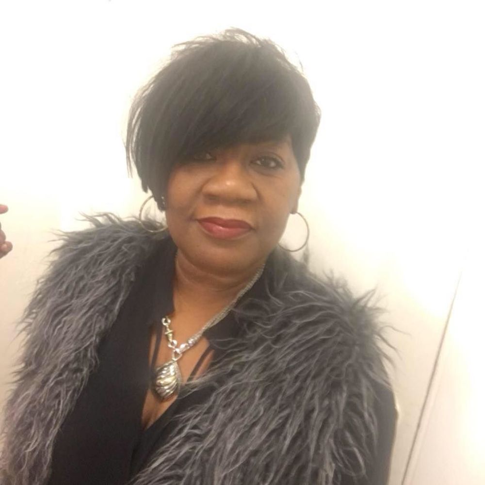 Meet your Posher, Joyce